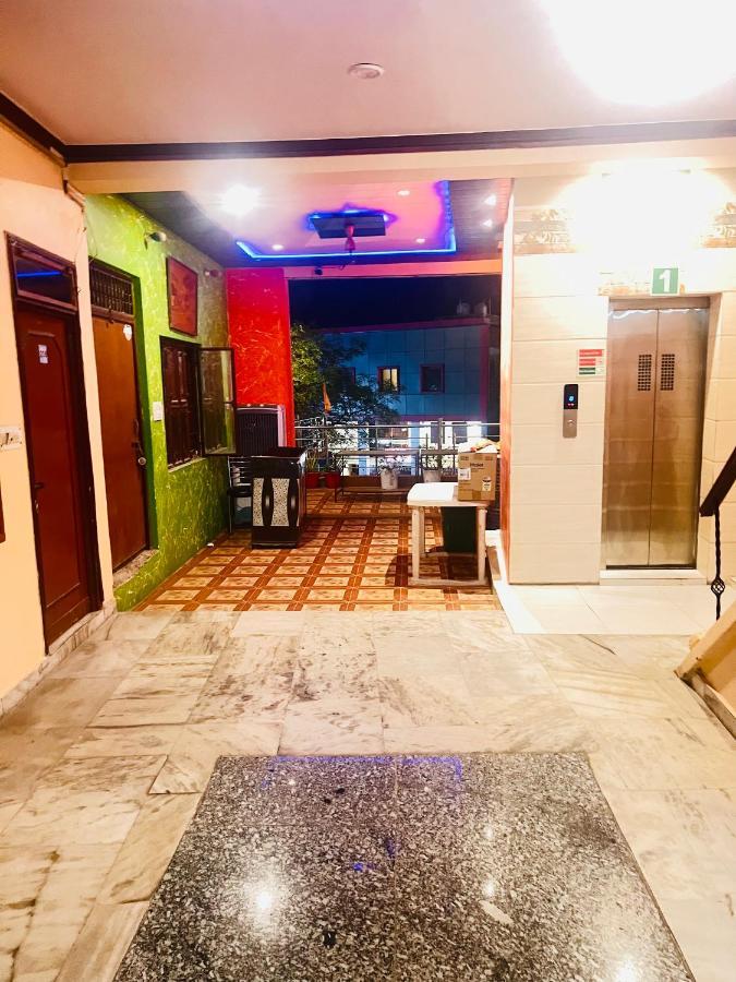 Hotel Rashmi Agra  Εξωτερικό φωτογραφία